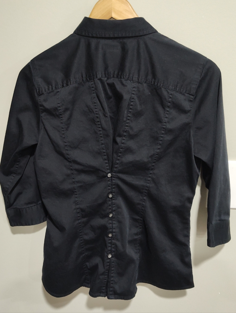 Banana Republic Women's 10p Stretch Petite 3/4 Sleeve Button Down Shirt, Black - Picture 5 of 9